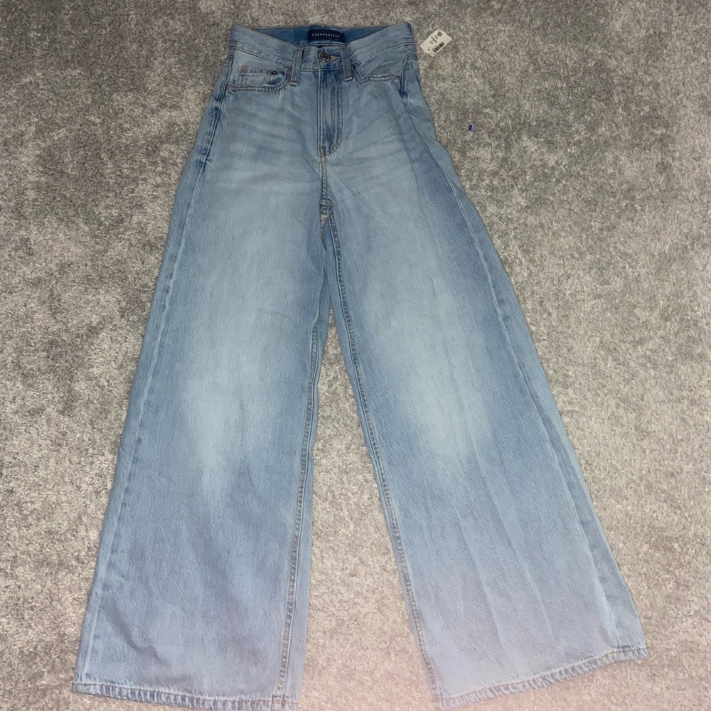 Wide leg small waist jeans